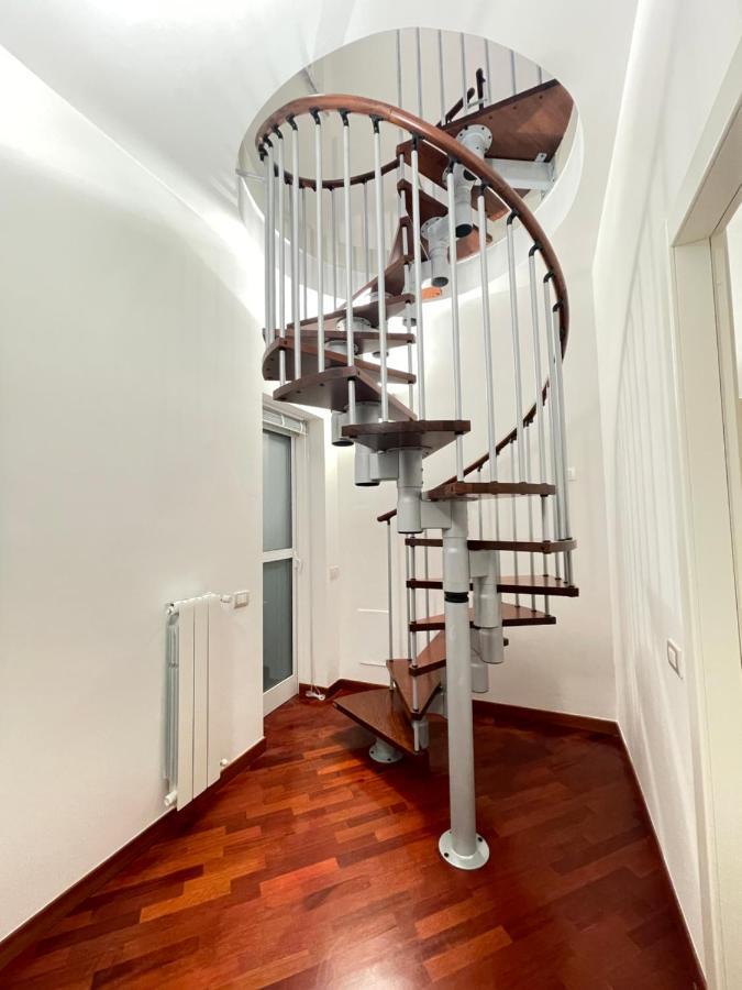Accomodo Mit48 Trivanotortona Apartment Milan Bagian luar foto